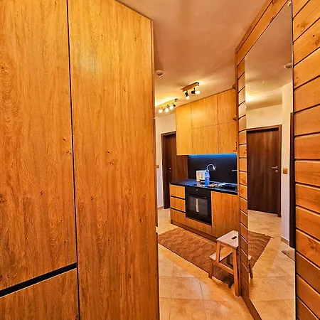 In Out Kosara Apartamento 4*