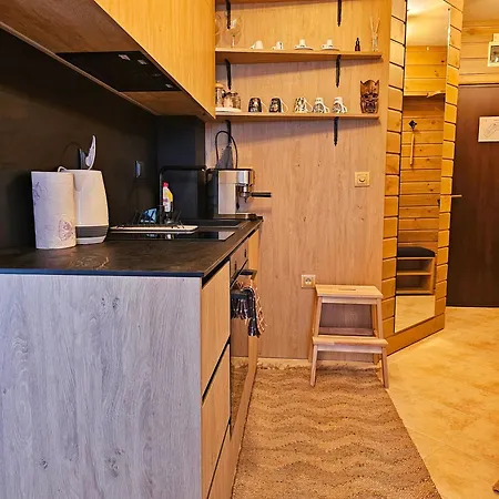 In Out Kosara Apartment